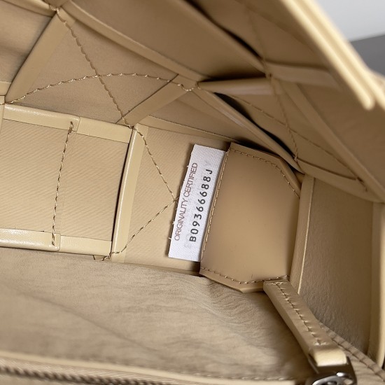 Bottega Veneta Cassette