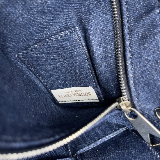 Bottega Veneta Cassette