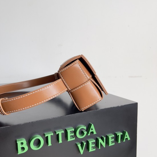 Bottega Veneta Cassette Bottega Veneta Cassette