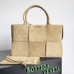 Bottega Veneta Arco Tote Bag