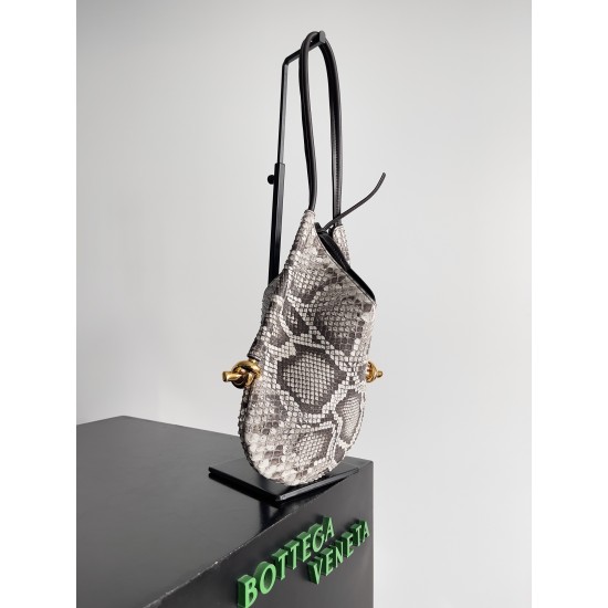Bottega Veneta Solstice