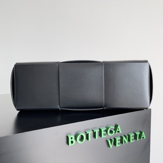 Bottega Veneta Arco Tote Bag