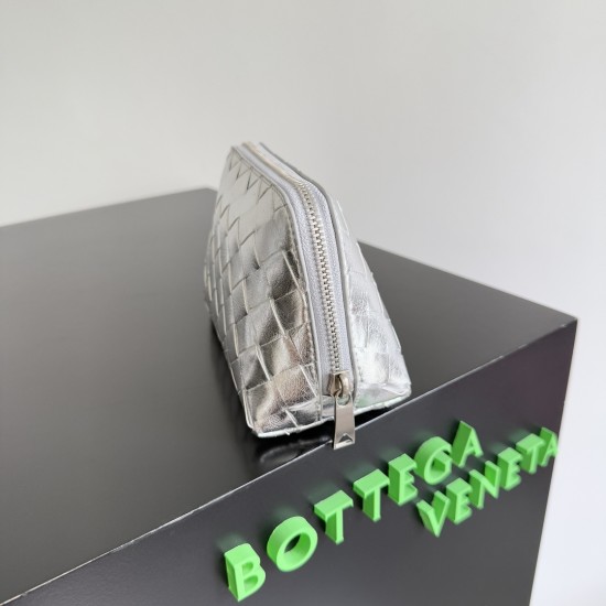 Bottega Veneta Intrecciato Small Beauty Pouch