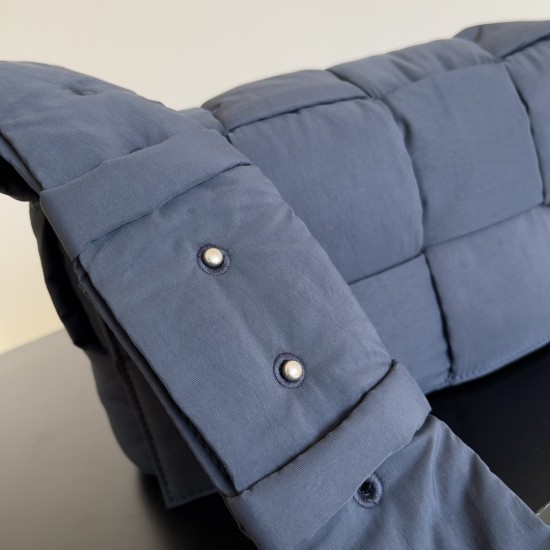 Bottega Veneta Cassette