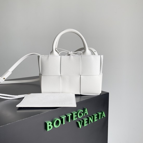Bottega Veneta Mini Arco Tote