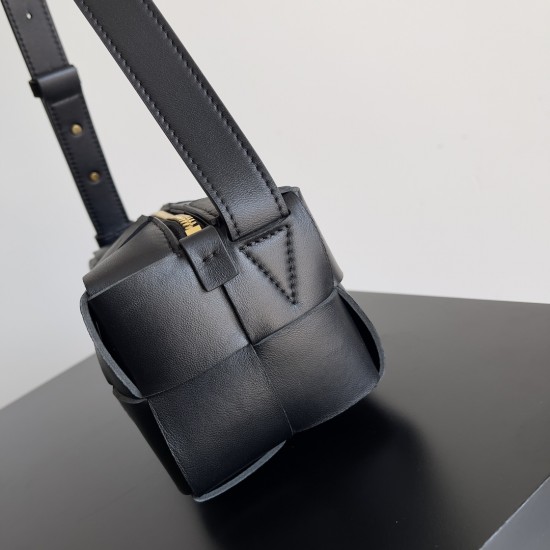 Bottega Veneta Cassette