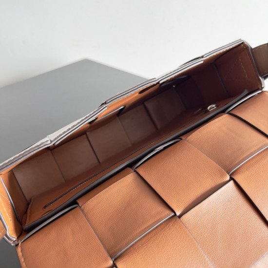 Bottega Veneta Cassette