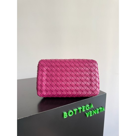 Bottega Veneta Medium Parachute