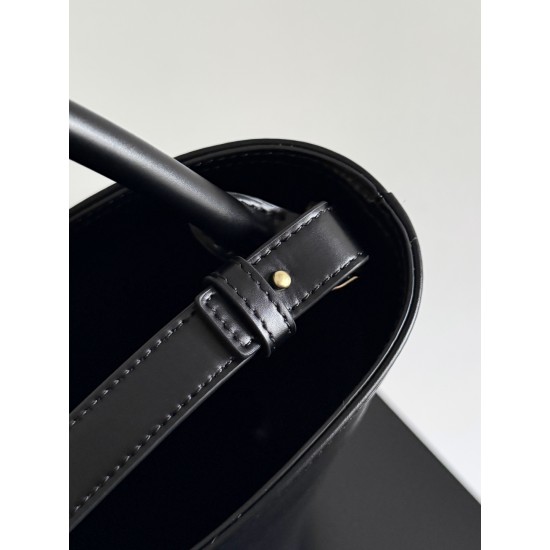 Bottega Veneta Liberta Bucket