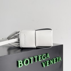 Bottega Veneta Mini Arco Tote