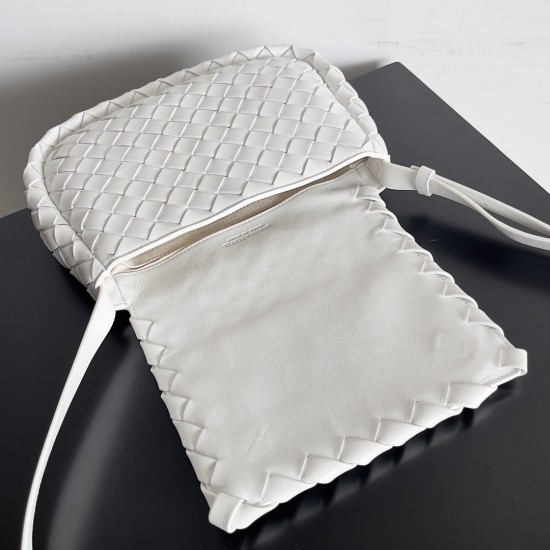 Bottega Veneta Cobble Bag