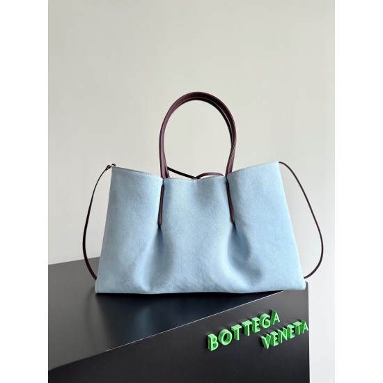 Bottega Veneta Pinacoteca