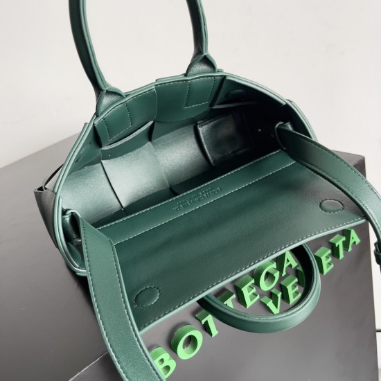 Bottega Veneta Arco Tote Bag