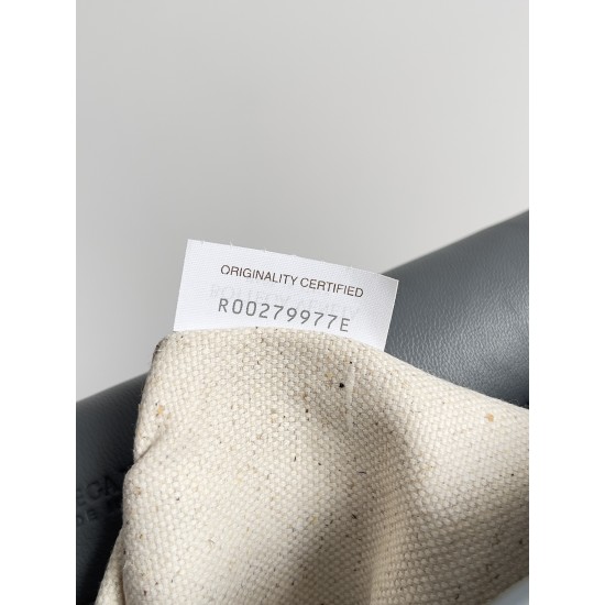 Bottega Veneta Cobble