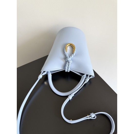 Bottega Veneta Small Liberta Bucket