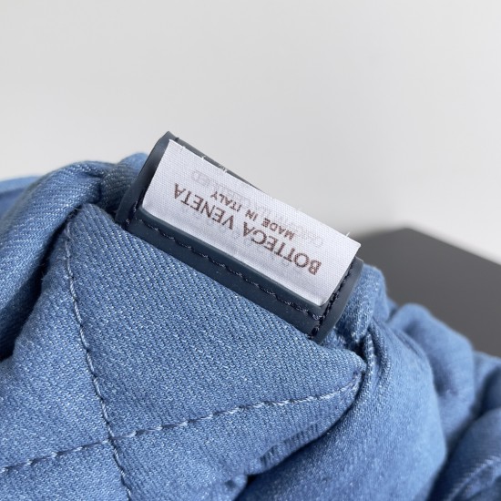 Bottega Veneta Cassette