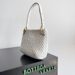 Bottega Veneta Clicker Bag Bottega Veneta Clicker Bag