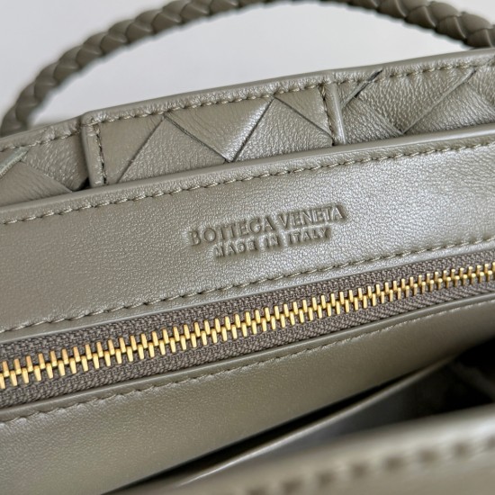 Bottega Veneta Small Andiamo