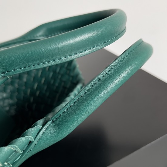 Bottega Veneta Mini Cabat