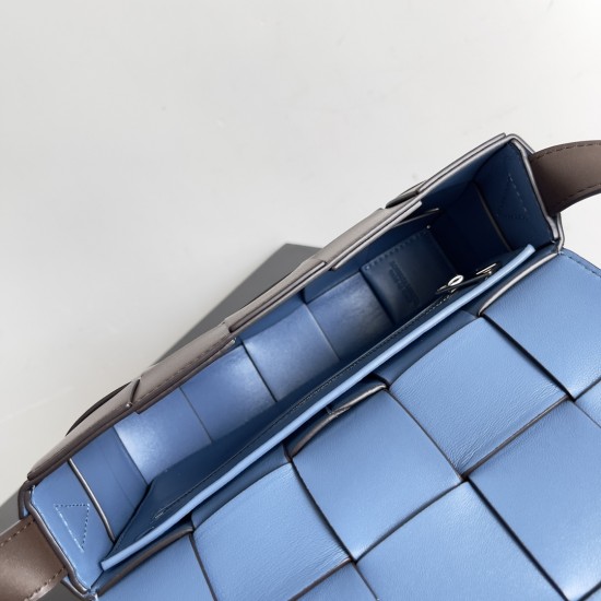 Bottega Veneta Cassette