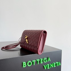 Bottega Veneta Andiamo Pouch Bottega Veneta Andiamo Pouch