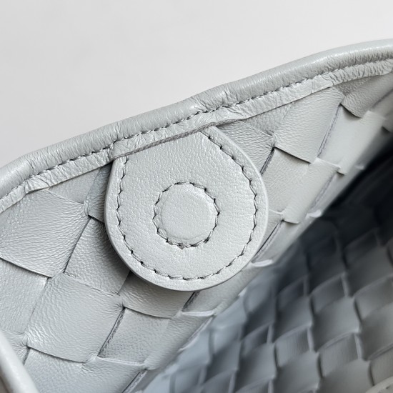 Bottega Veneta Baby Sardine