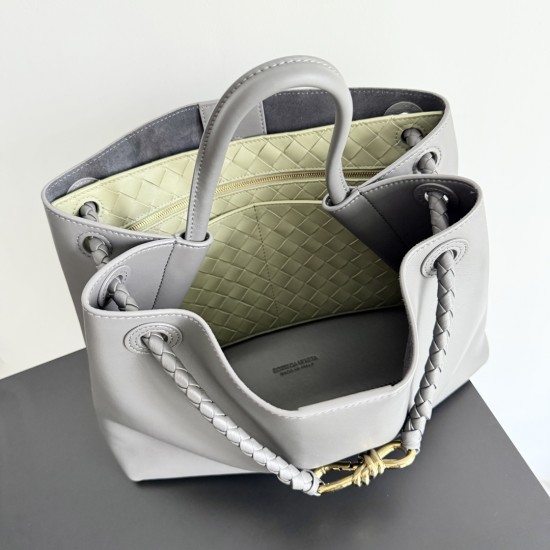 Bottega Veneta Medium Andiamo