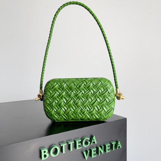 BottegaVeneta Knot On Strap Dinner Package Size: 20.5*6*12.5CM
