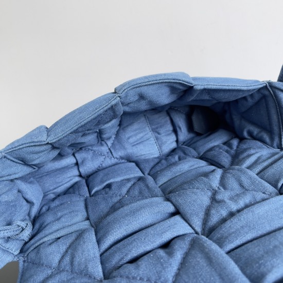 Bottega Veneta Cassette