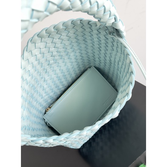 Bottega Veneta Cabat Bucket