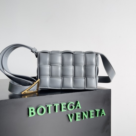 Bottega Veneta Cassette Bottega Veneta Cassette