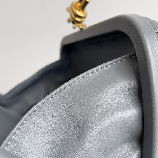 BottegaVeneta Knot Dinner bag