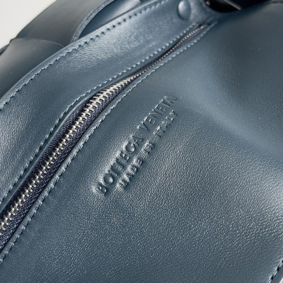 Bottega Veneta Cassette