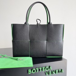 Bottega Veneta Arco Tote Bag