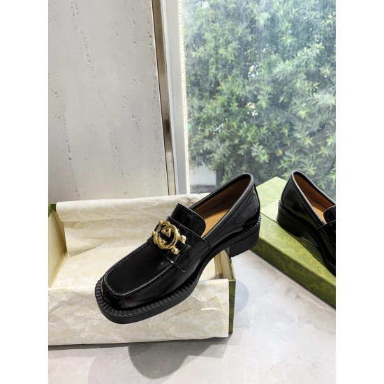 GUCCI古驰女士互扣式双G乐福鞋